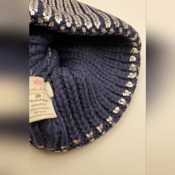 Orchid Love Metallic Blue/Silver Beanie 100% Acrylic - Picture 4 of 5
